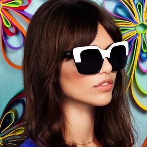 TWO PACK Quay Australia Sunglasses; Westend Girl and My Girl